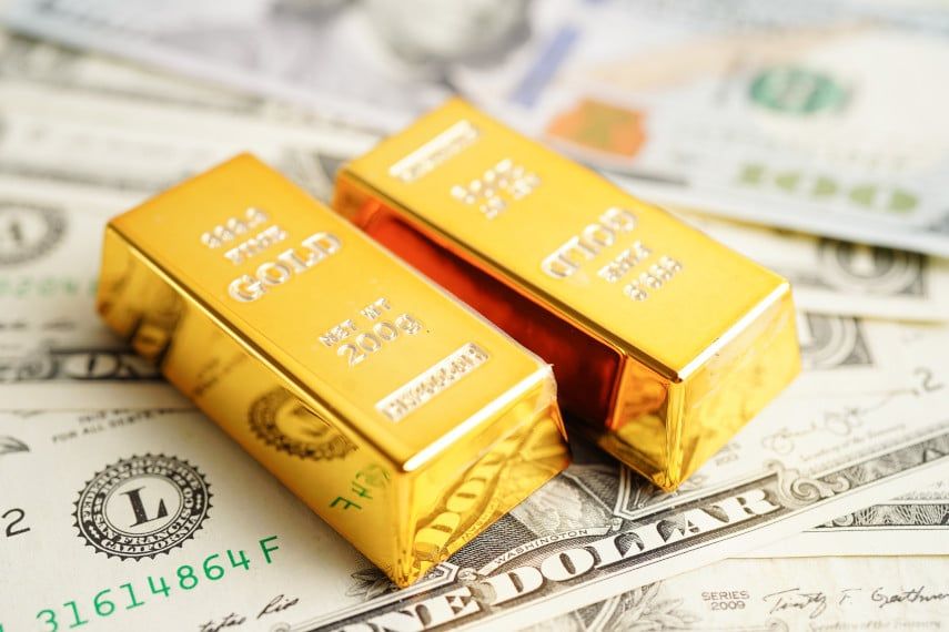 Analisis Emas Anjlok di Tengah Penguatan Dolar dan Meningkatnya Sentimen Risiko - Data Pasar 2025-10-21