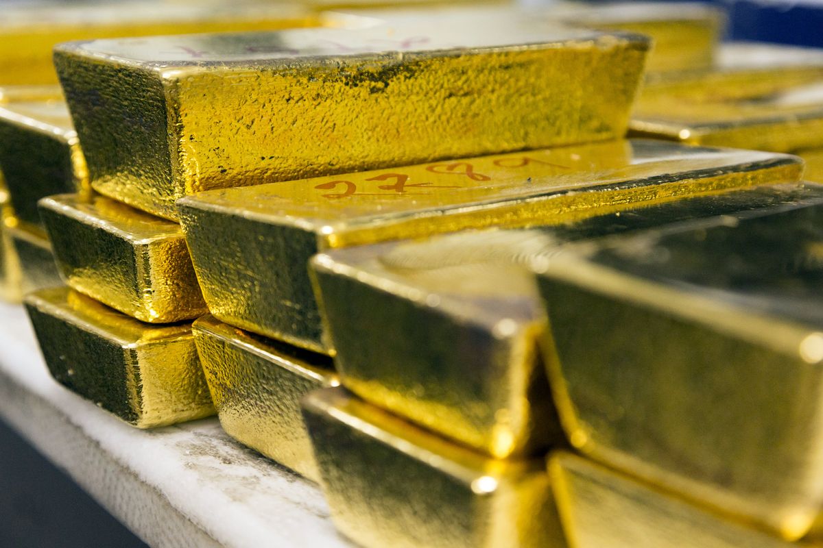 Analisis Emas Nempel di Atas $4K, Lagi “Diam” atau Siap Meledak? - Data Pasar 2025-11-18