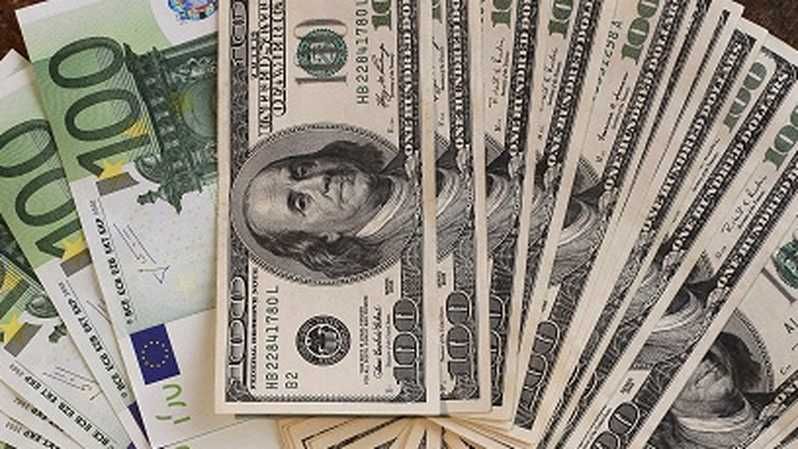 Analisis Dolar Melemah Jelang Data Kerja AS, DXY Tertekan di 98,25 - Data Pasar 2025-12-16