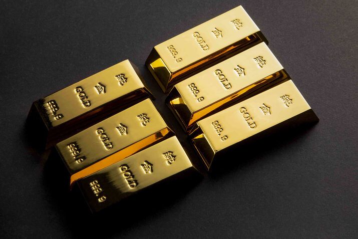 Analisis Emas Naik Tipis Seiring Pelemahan Dolar Jelang The Fed - Data Pasar 2025-12-03