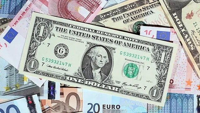 Analisis Dolar Perkasa, Euro Tertekan: EUR/USD Terus Melemah, Ada Apa? - Data Pasar 2026-01-15
