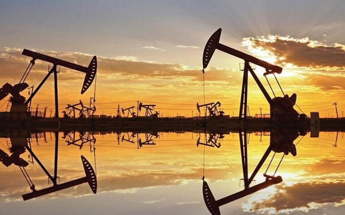 Analisis Minyak Menguat, Hormuz Nyaris Tertutup Usai Talks AS–Iran Mandek - Data Pasar 2026-04-27