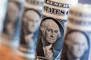 Dolar Stabil, Jeda Konflik Redam Permintaan Safe Haven