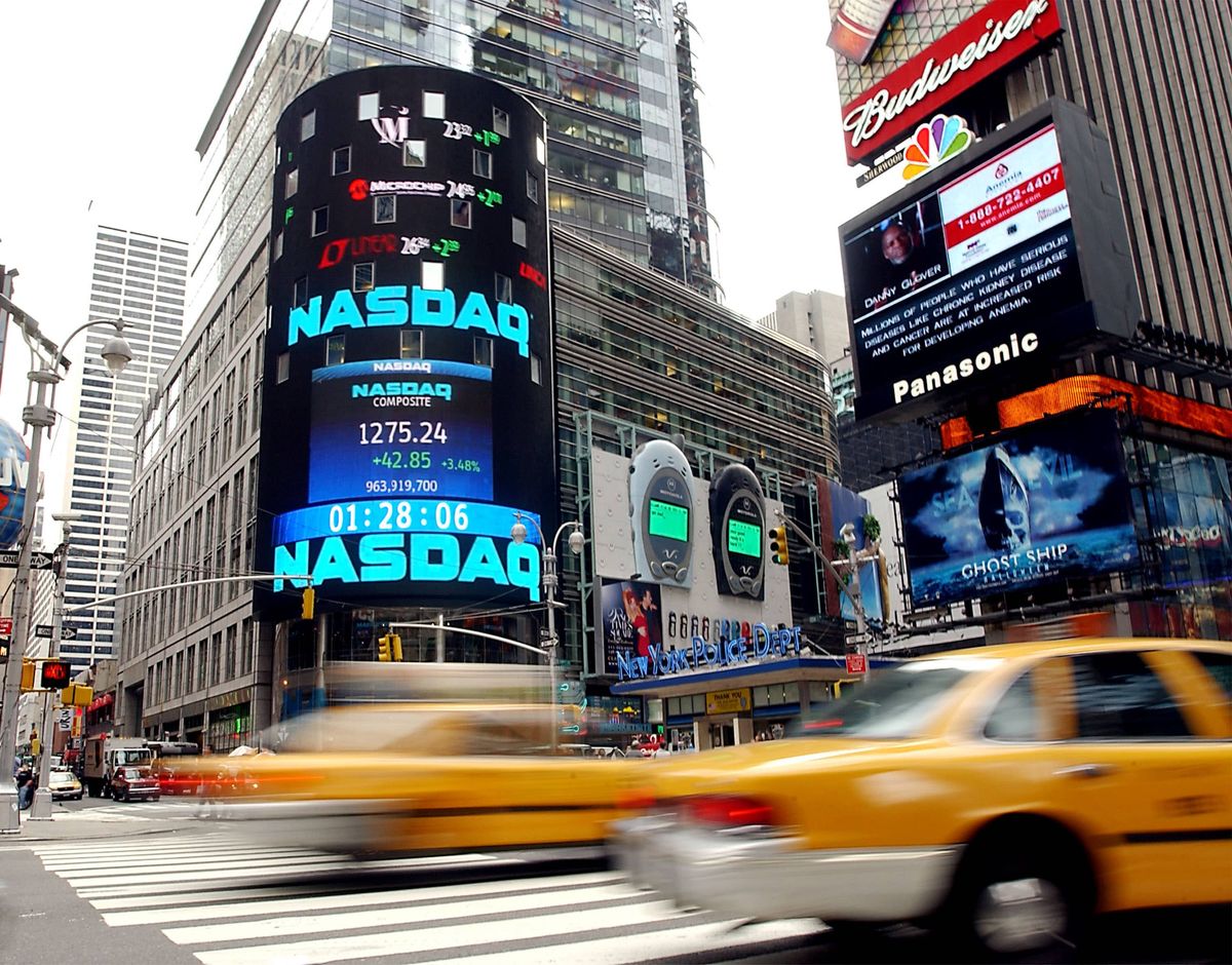 Analisis Nasdaq Anjlok 2,6%, Kekhawatiran Investasi AI dan Lonjakan Minyak Guncang Wall Street - Bestprofit Futures Trading 2026-10-23